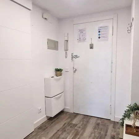 Calahorra Apartment *